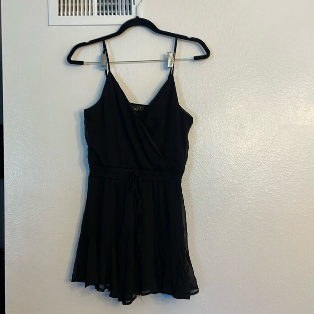 Casual-Chic Romper by Trixxi – Lightweight & Stylish